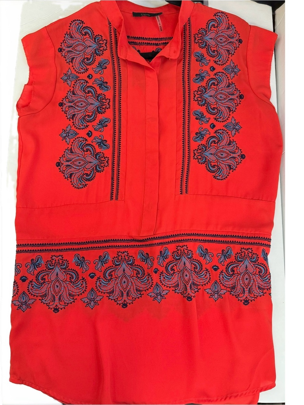 THML Embroidered Button up Tunic Top sleeveless Orange Blue Womens size Medium